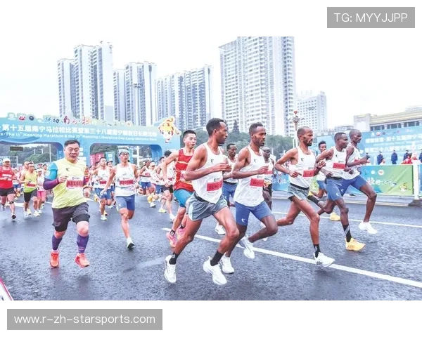世界马拉松训练营建立选手健康与心理档案，马拉松选手世界排名